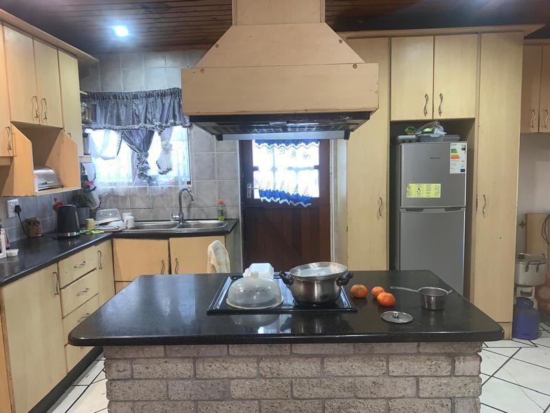 3 Bedroom Property for Sale in Eastridge Western Cape